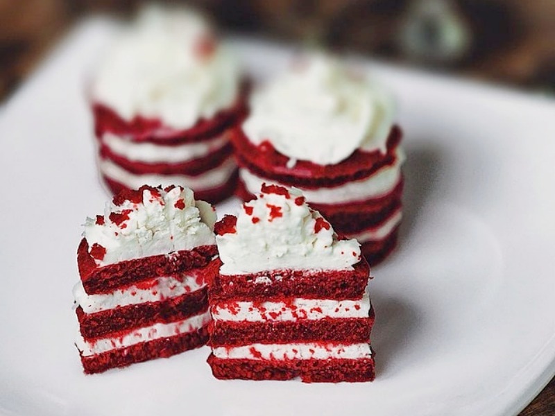 Пирожные мини Красный бархат - рецепт пошагово с фото